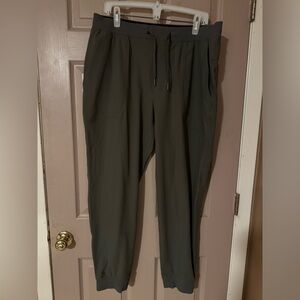 Lululemon joggers size extra large
